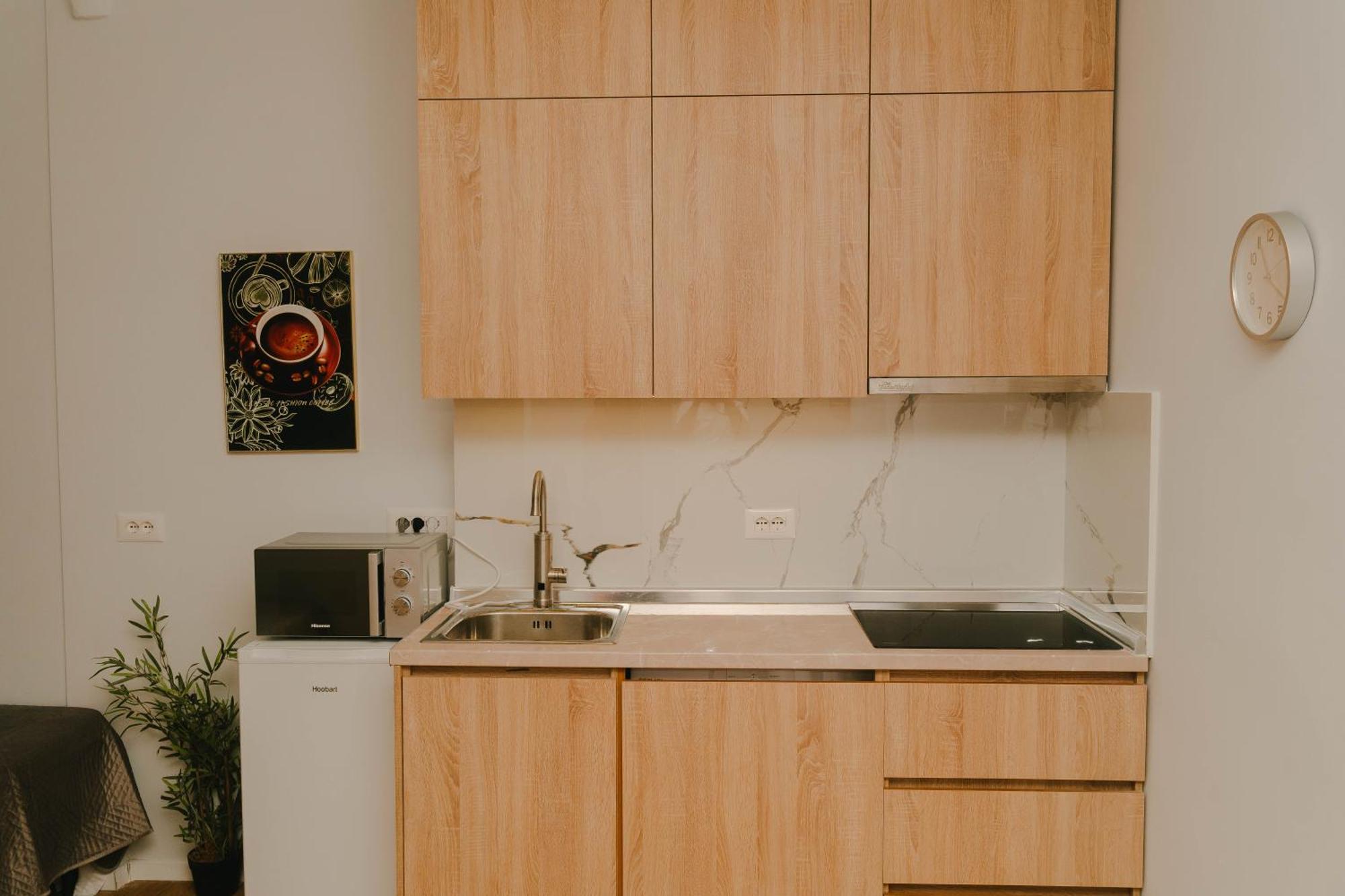 Studio Flat In Heart Of Tirana Exteriör bild